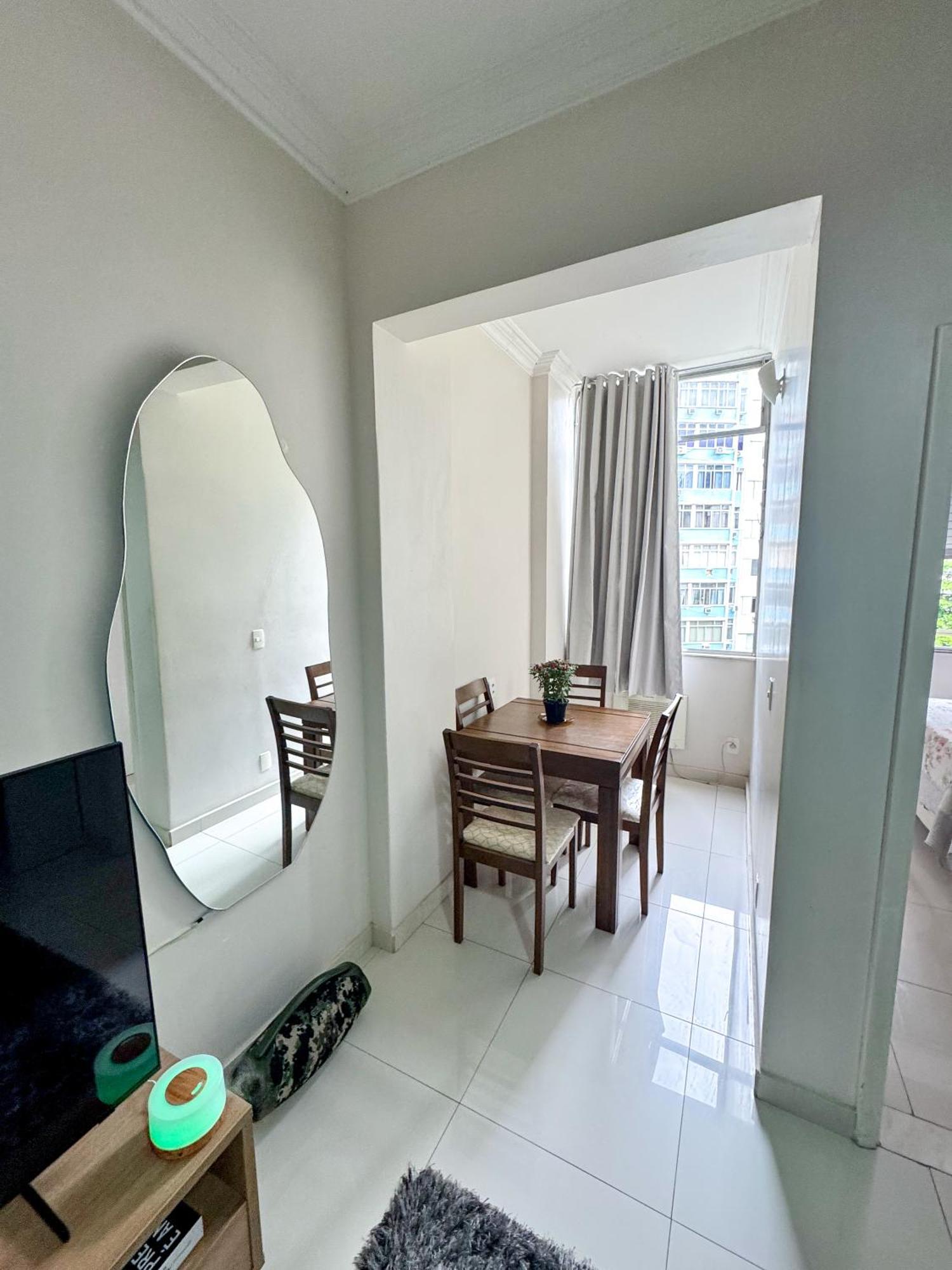 Copacabana 300metros Da Apartamento *